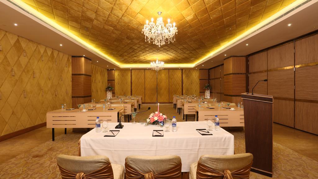 Country Inn & Suites By Radisson, 密拉特 外观 照片